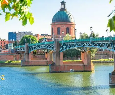 Ferme Rénovée En Loft à 20mn De Toulouse 15 Pers * Verfeil (Haute-Garonne)